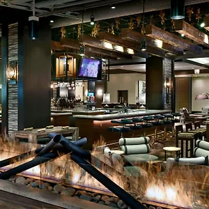 https://renaissance-phoenix-downtown.hotelsofphoenix.com