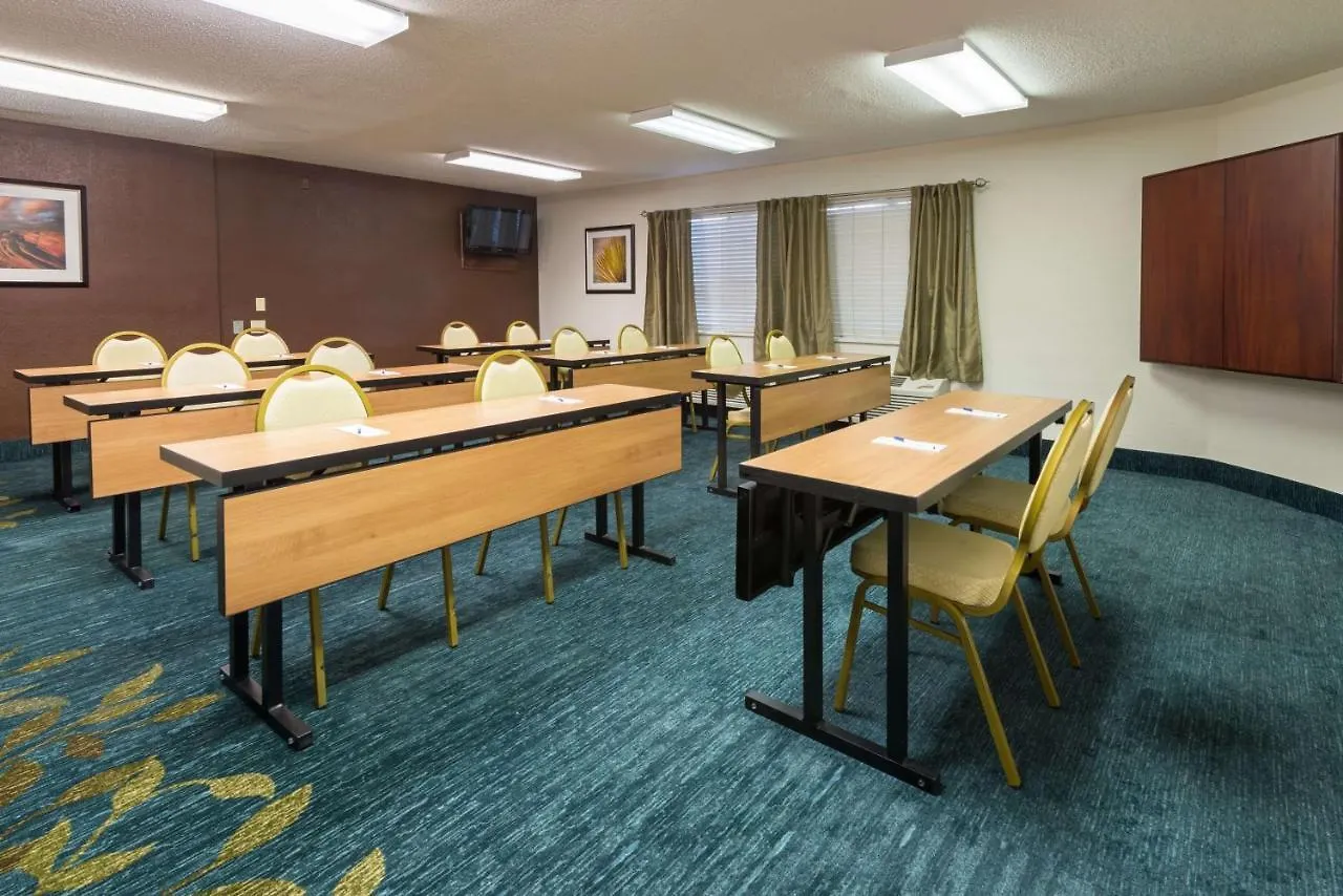 Sonesta Simply Suites Las Vegas Convention Center